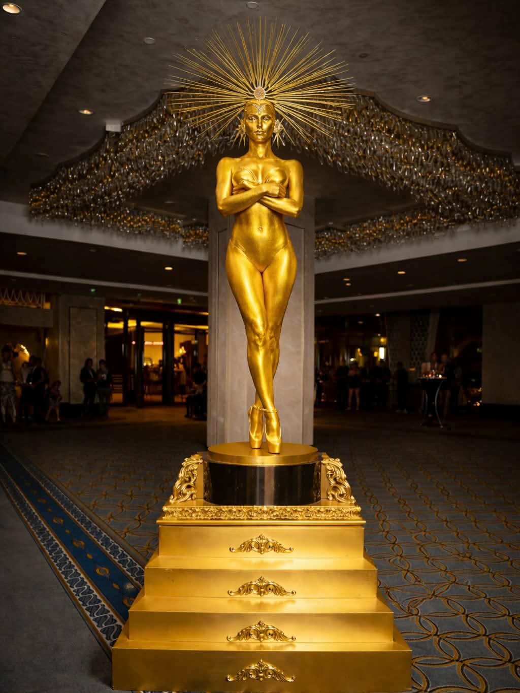 Golden Performer 3
